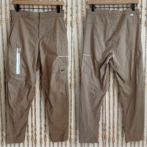 Nike Essentials Tan Kahki Cargo Casual Utility Athletic Hiking Lounge Pants 28